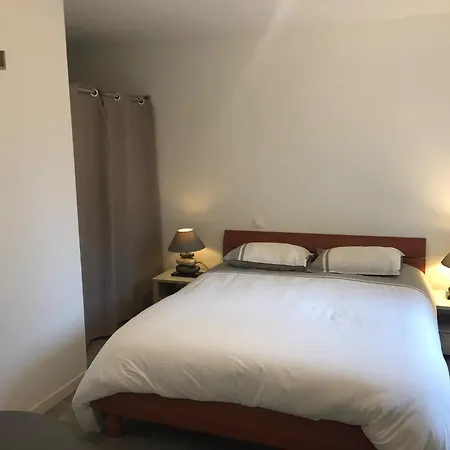 Aux Portes Du Grand Bleu *