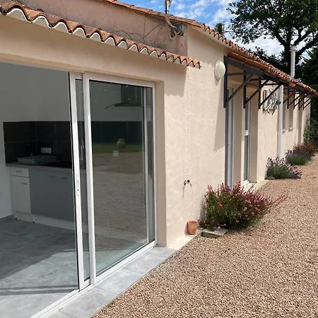 Aux Portes Du Grand Bleu