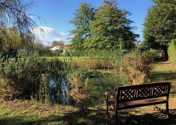 Aux Portes Du Grand Bleu * Grosbreuil